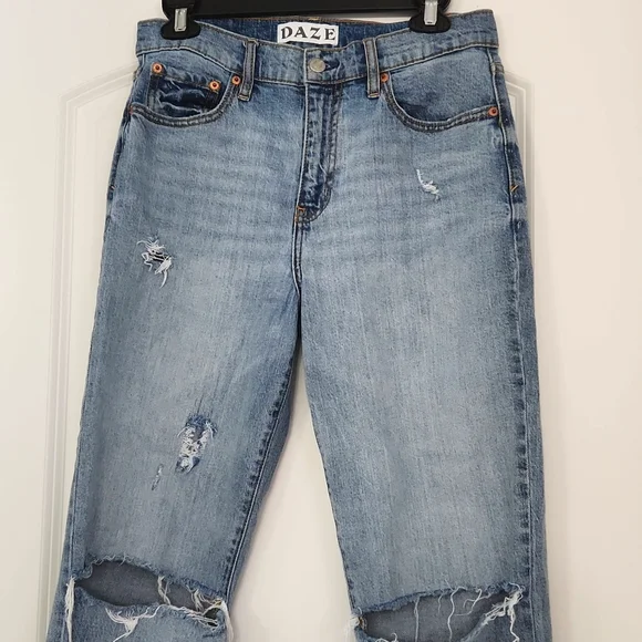 Daze Distressed jeans in great condition! - Picture 3 of 12